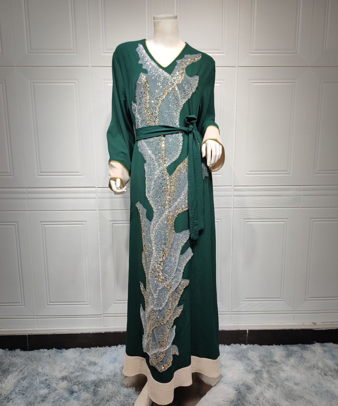 AB330 Fashionable Muslim Abaya with Sequin Embroidery