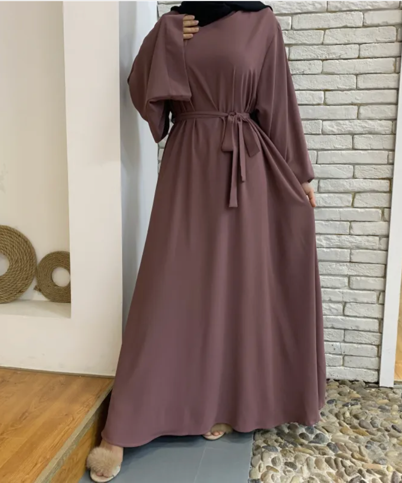 Muslim Women's Long Abaya Dress – Dubai Style Modest Maxi with Lace Detail & Zipper