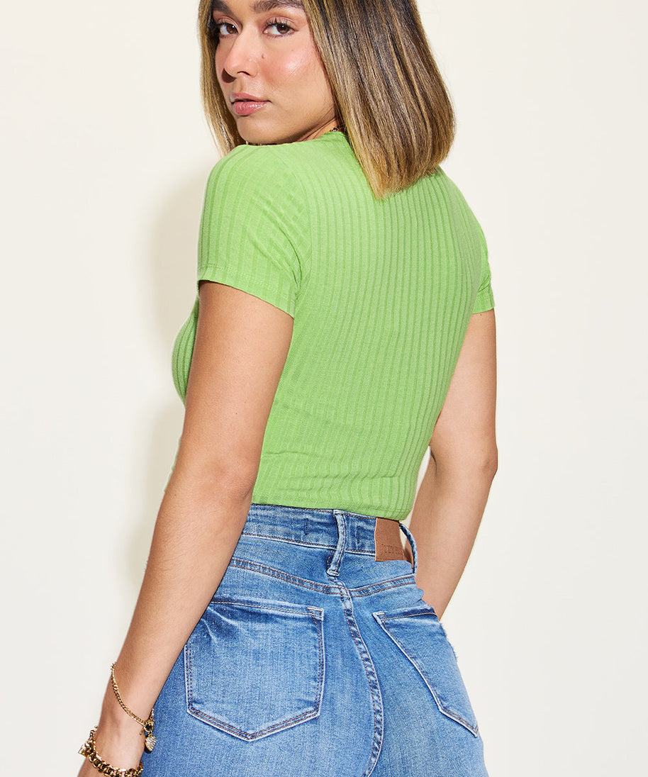 Basic Bae Full Size Ribbed Round Neck Short Sleeve T-Shirt