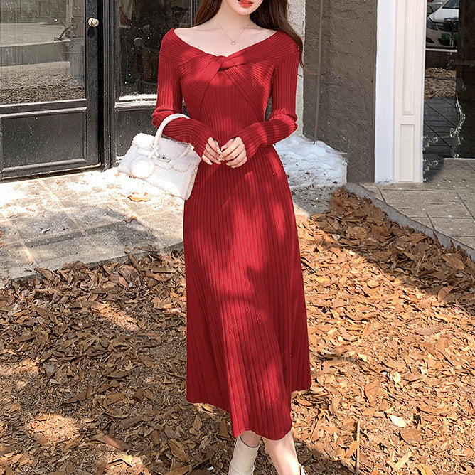 Elegant Knitted Cold-Shoulder High-End Dress