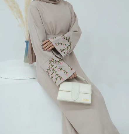 Floral Embroidery Muslim Dress for Women – Modest Viscose Abaya with Long Sleeves