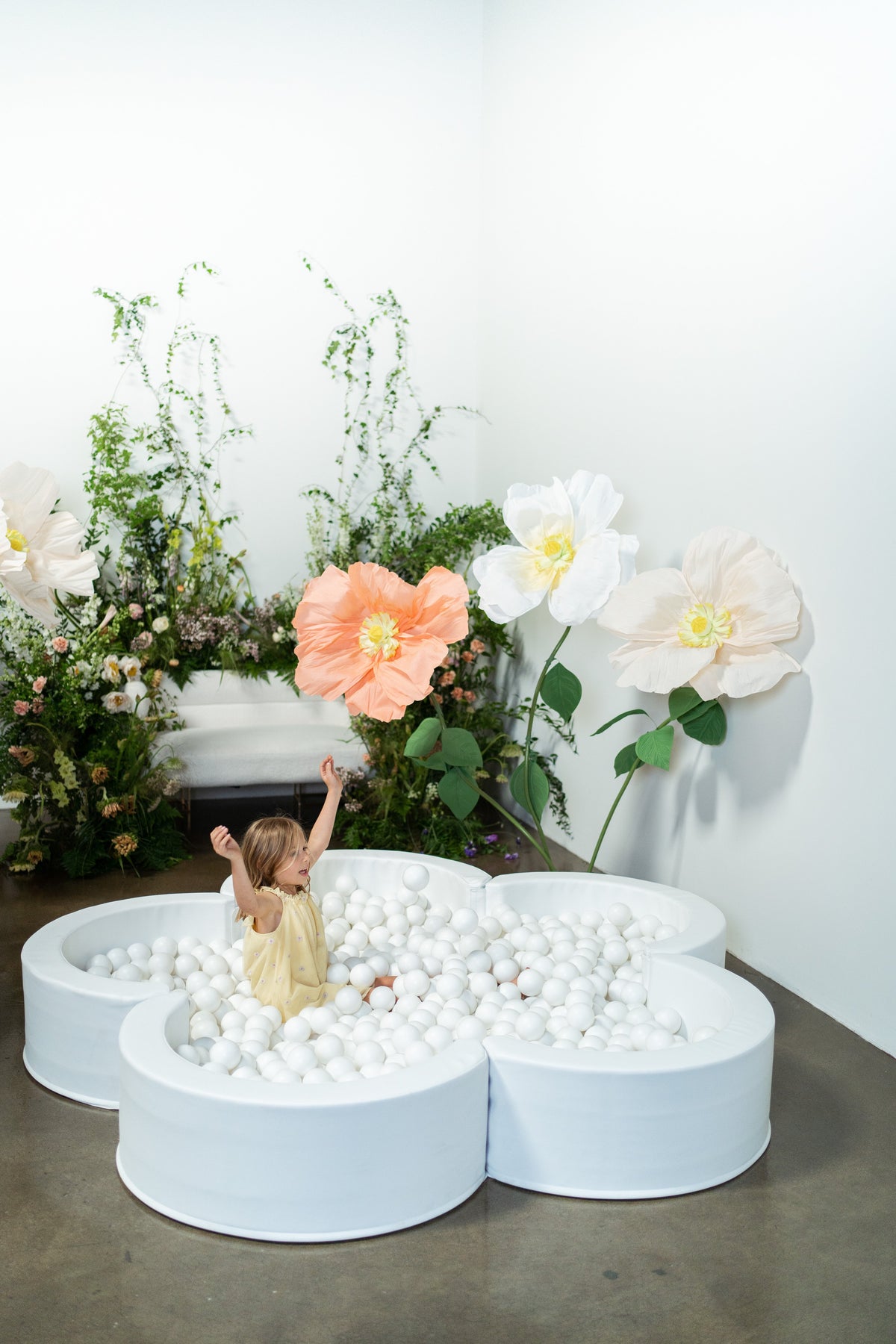 Mini Daisy Ball Pit (PREORDER)