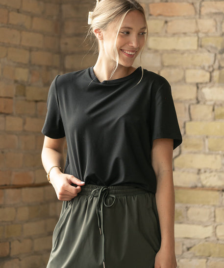 Kia Black Athletic Short Sleeve T-shirt