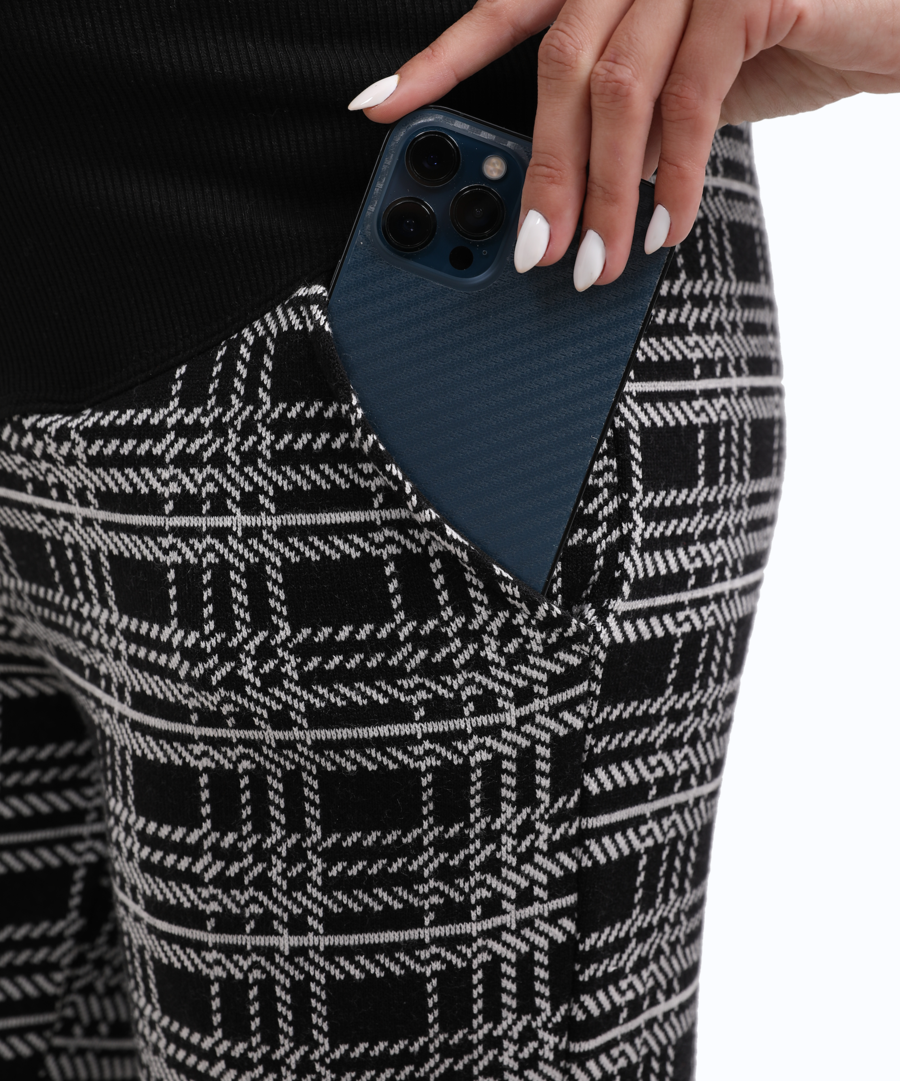 The Maternity Ankle Pant