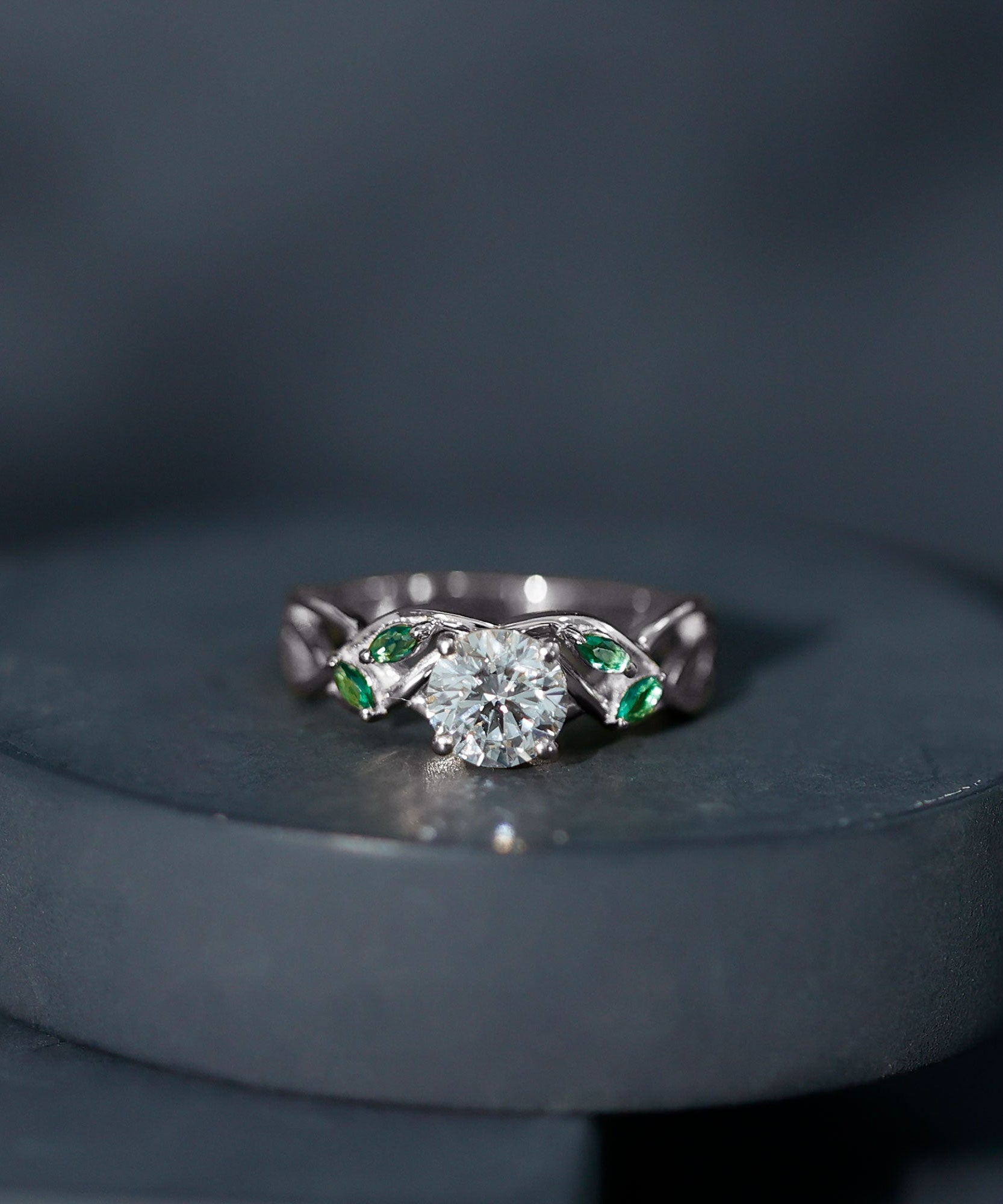 Lab Grown Diamond Engagement Ring With Emerald