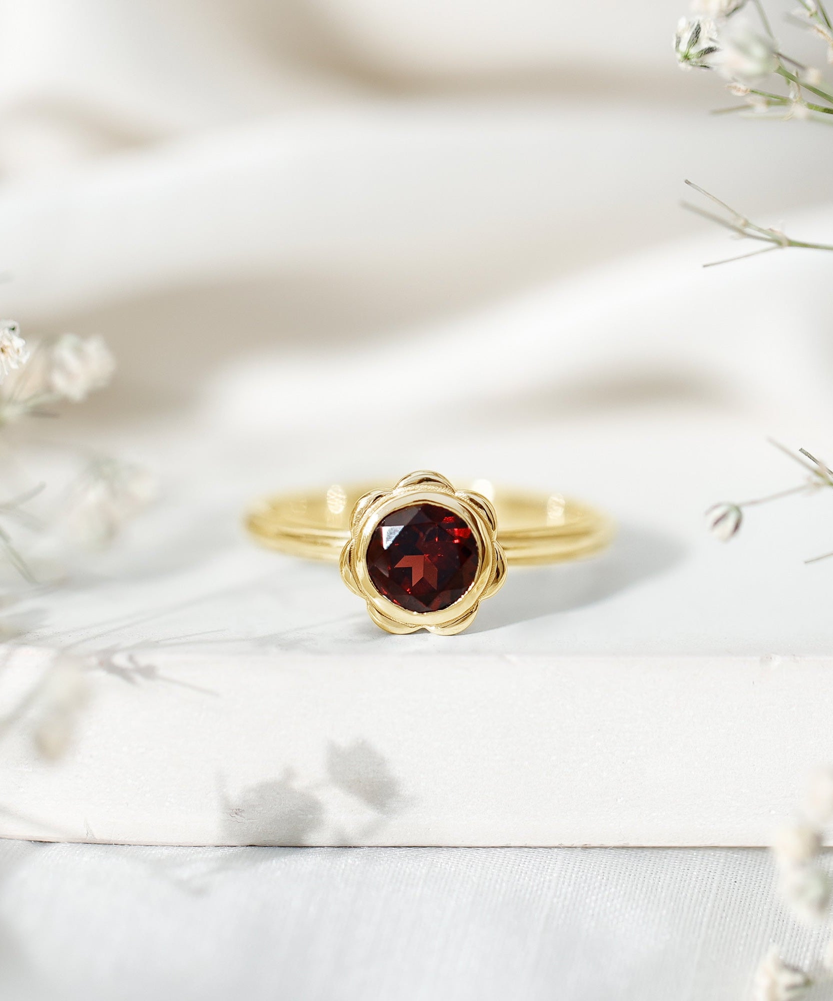 1.7 Carat Round Cut Garnet Flower Engagement Ring for Women