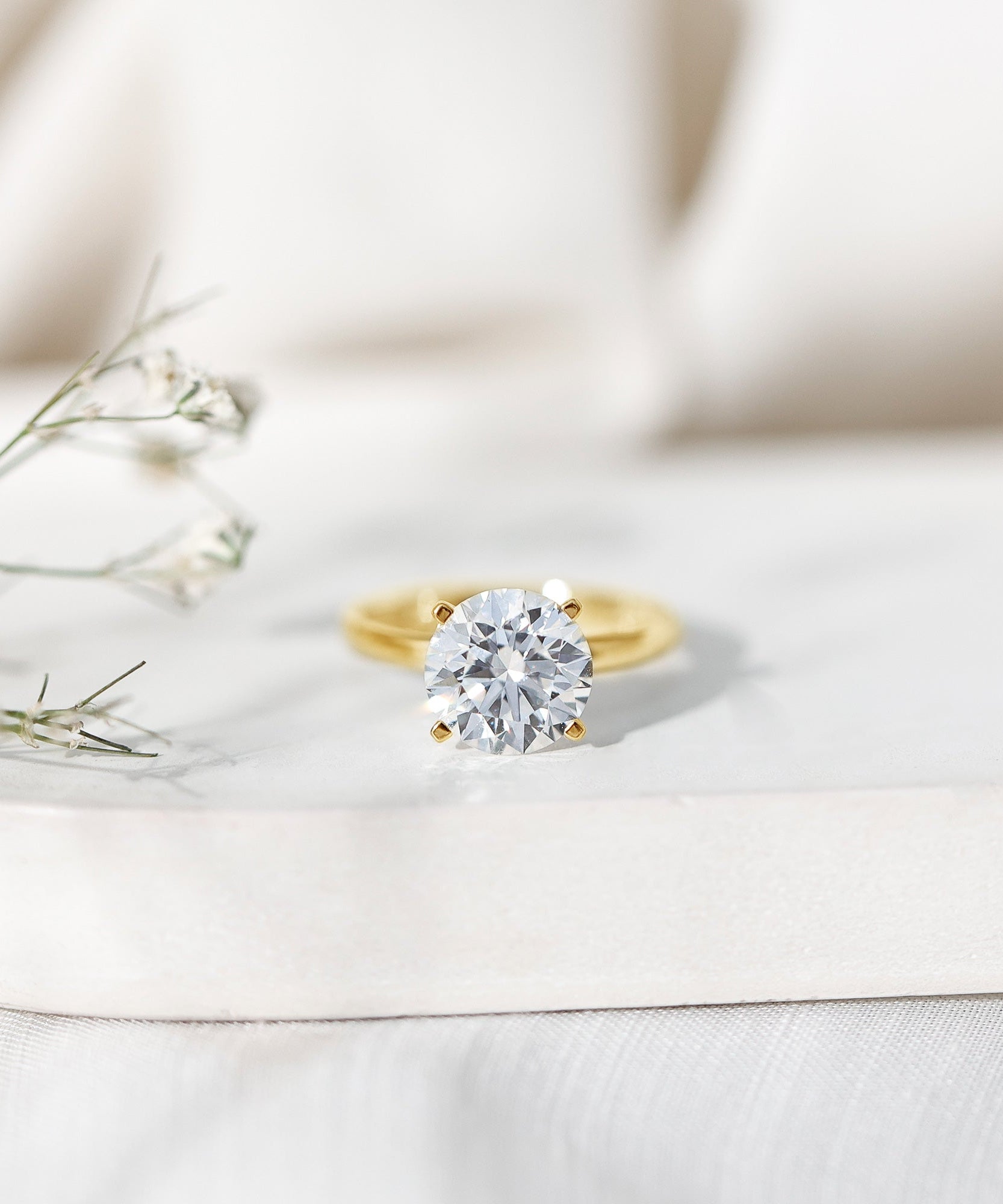 IGI Certified 3 CT Round Lab Grown Diamond Solitaire Engagement Ring