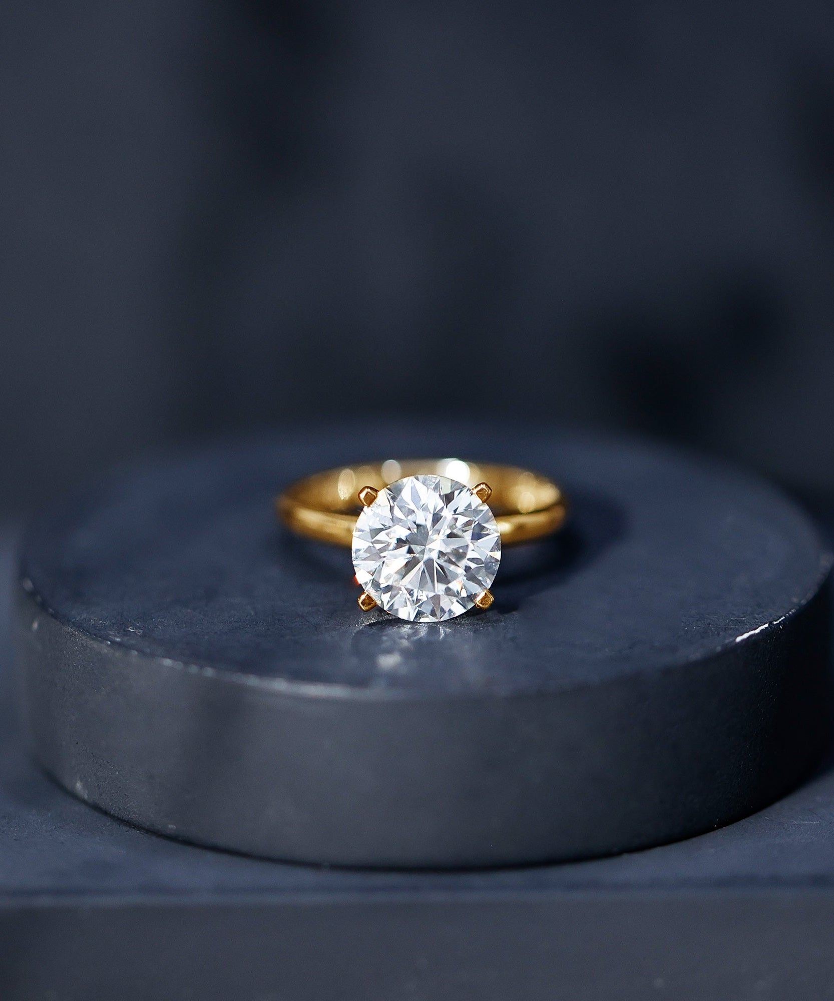 IGI Certified 3 CT Round Lab Grown Diamond Solitaire Engagement Ring