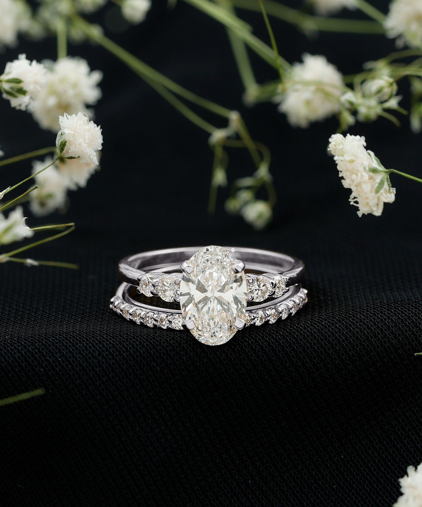 2 Carat Oval Shape Lab Diamond Bridal Ring Set with IGI Certificate