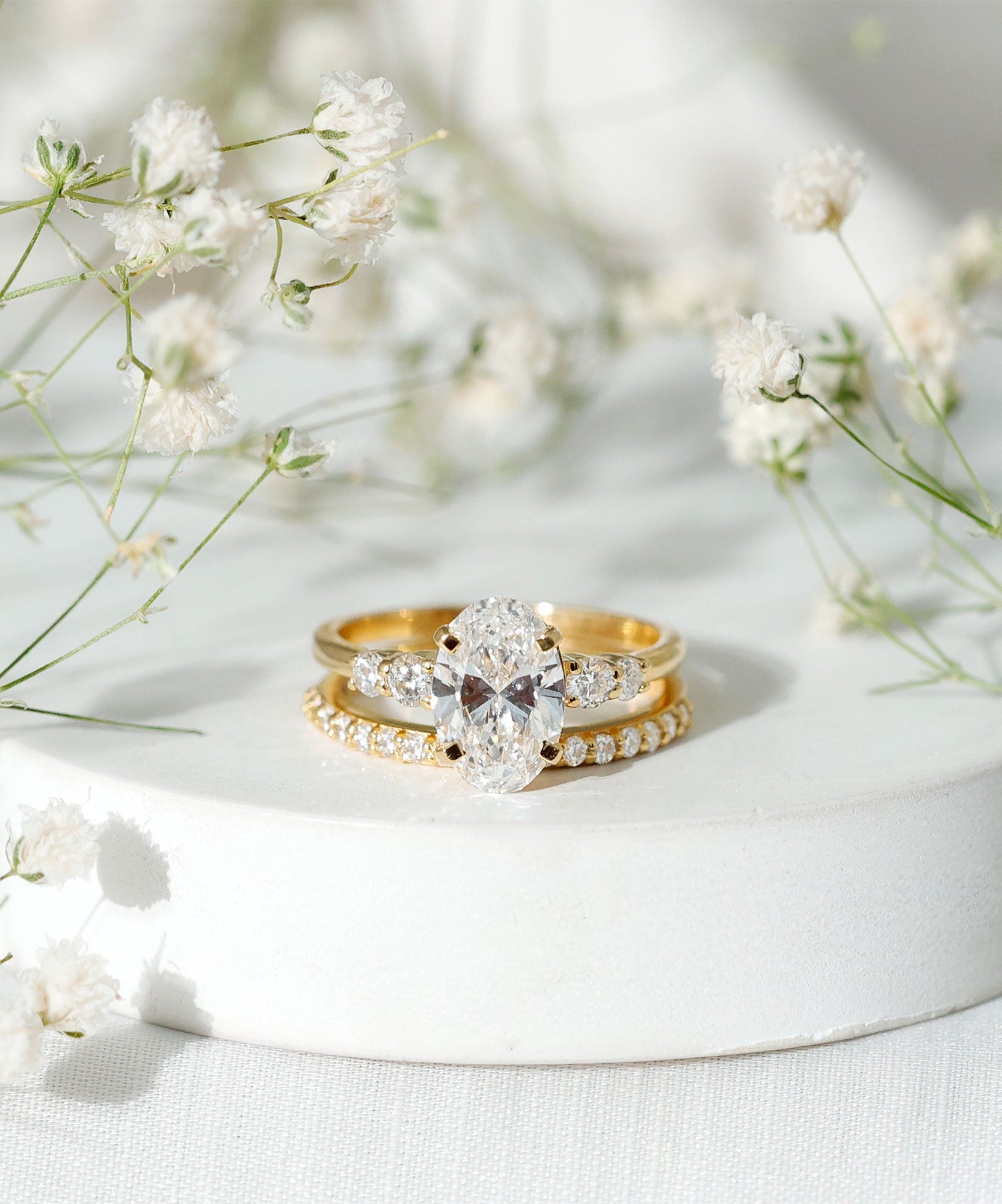 2 Carat Oval Shape Lab Diamond Bridal Ring Set with IGI Certificate