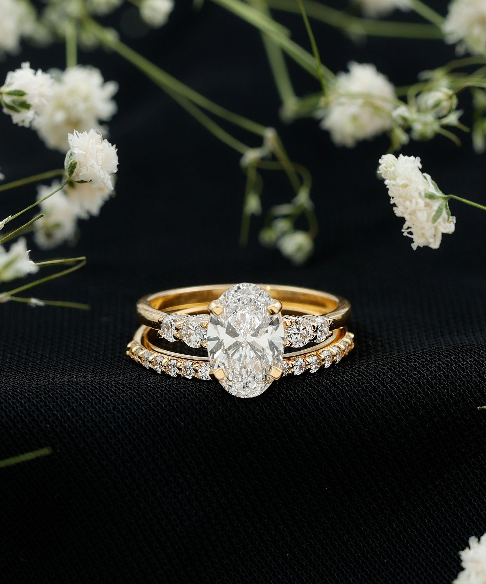 2 Carat Oval Shape Lab Diamond Bridal Ring Set with IGI Certificate