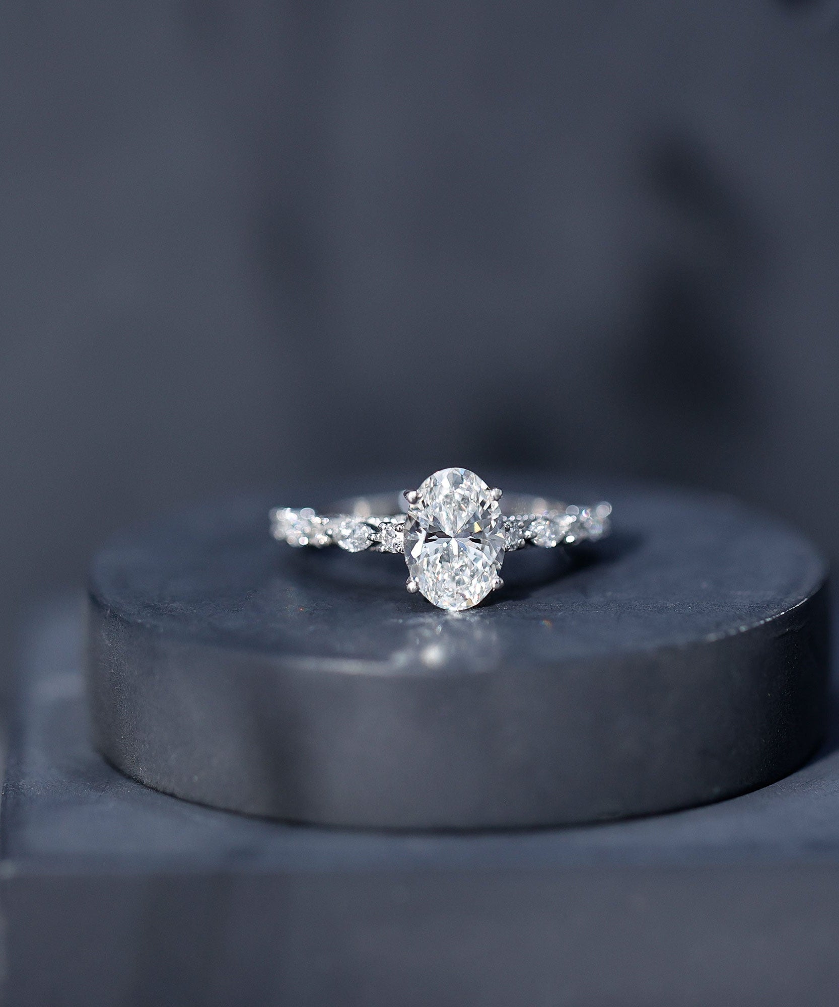 2 Carat Oval Lab Grown Diamond Engagement Ring with IGI Certificate