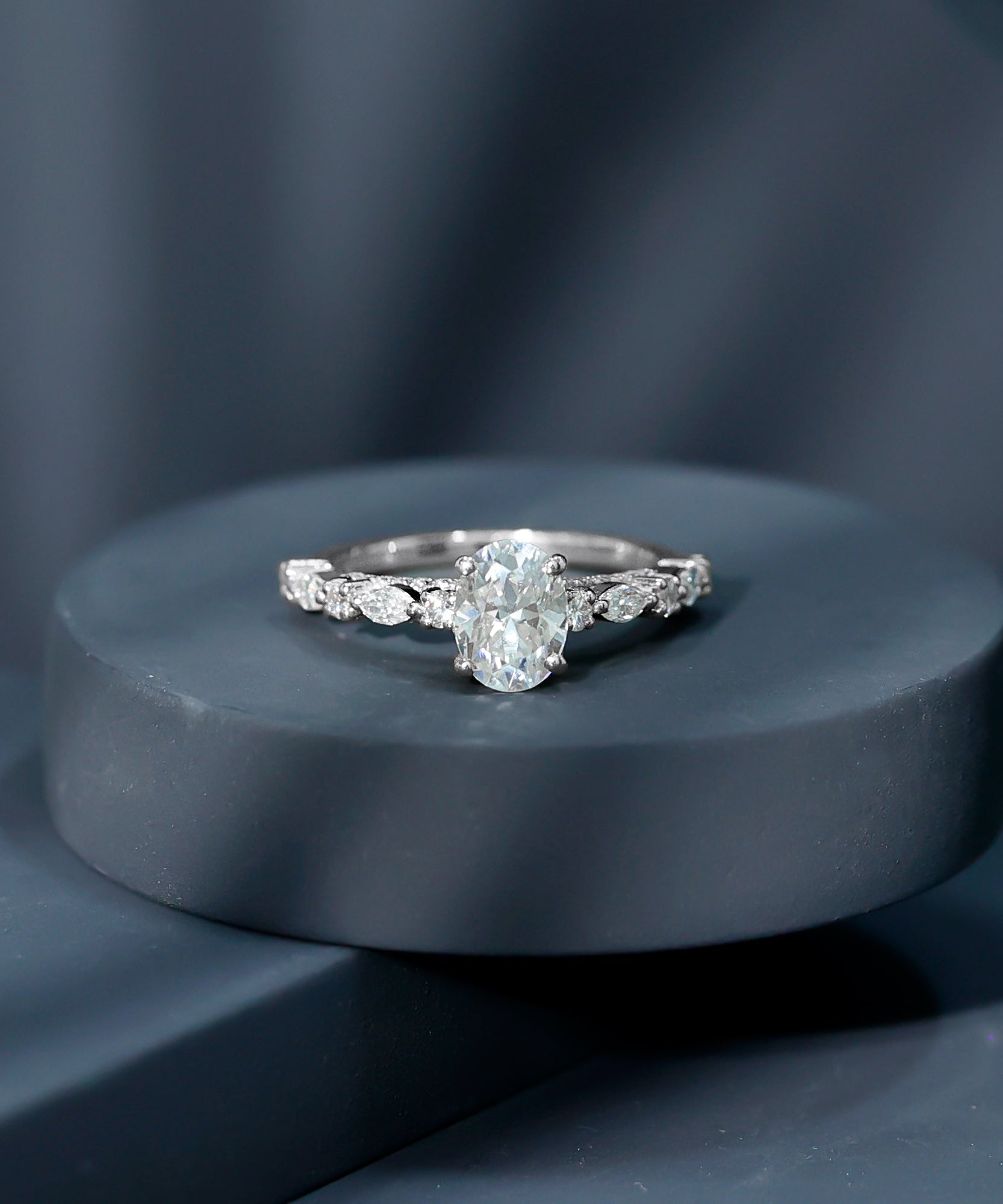 1 Carat IGI Certified Oval Cut Lab Grown Diamond Solitaire Engagement Ring