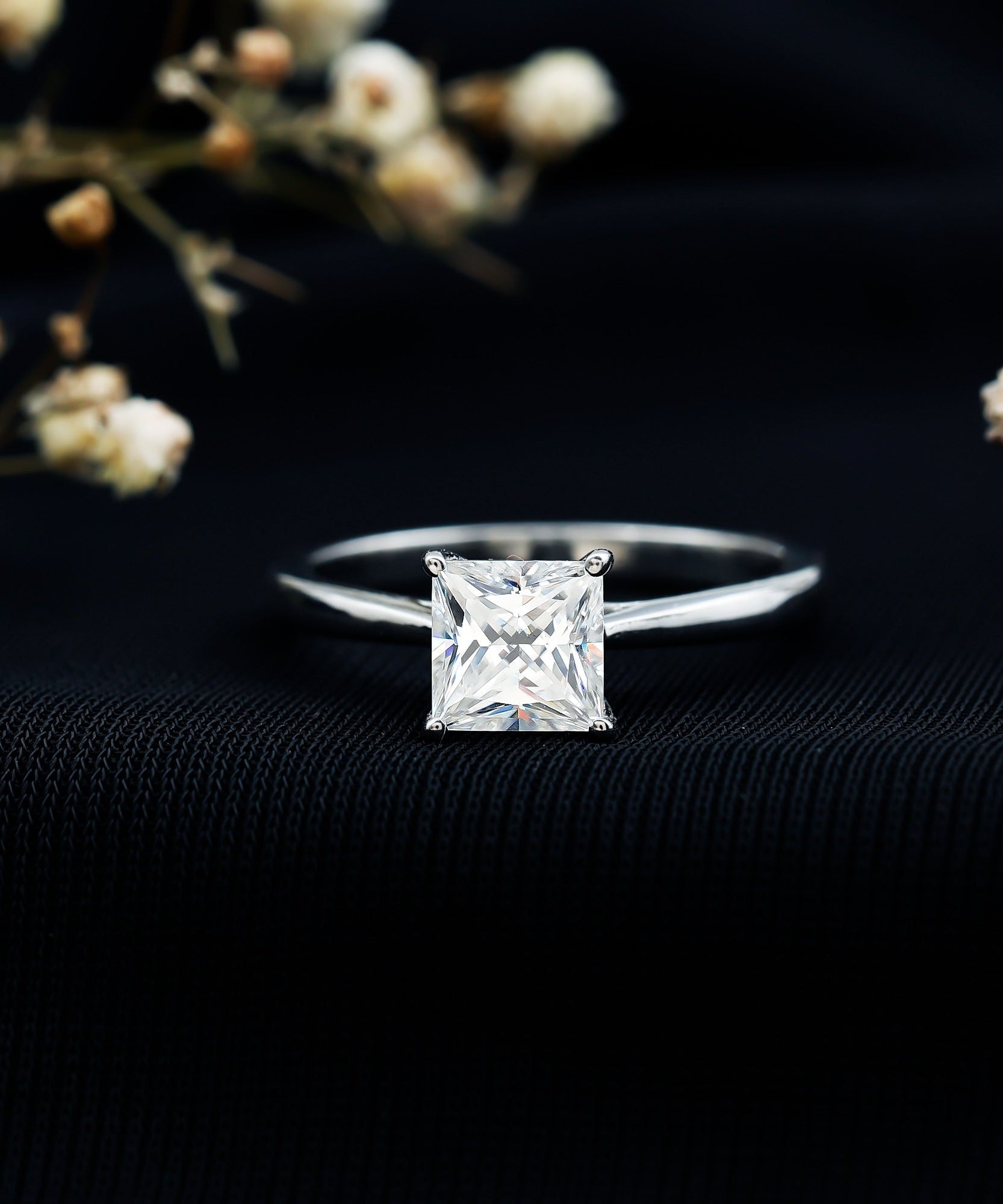 Solitaire 1 Carat Princess Cut Lab Grown Diamond Engagement Ring with IGI Certificate
