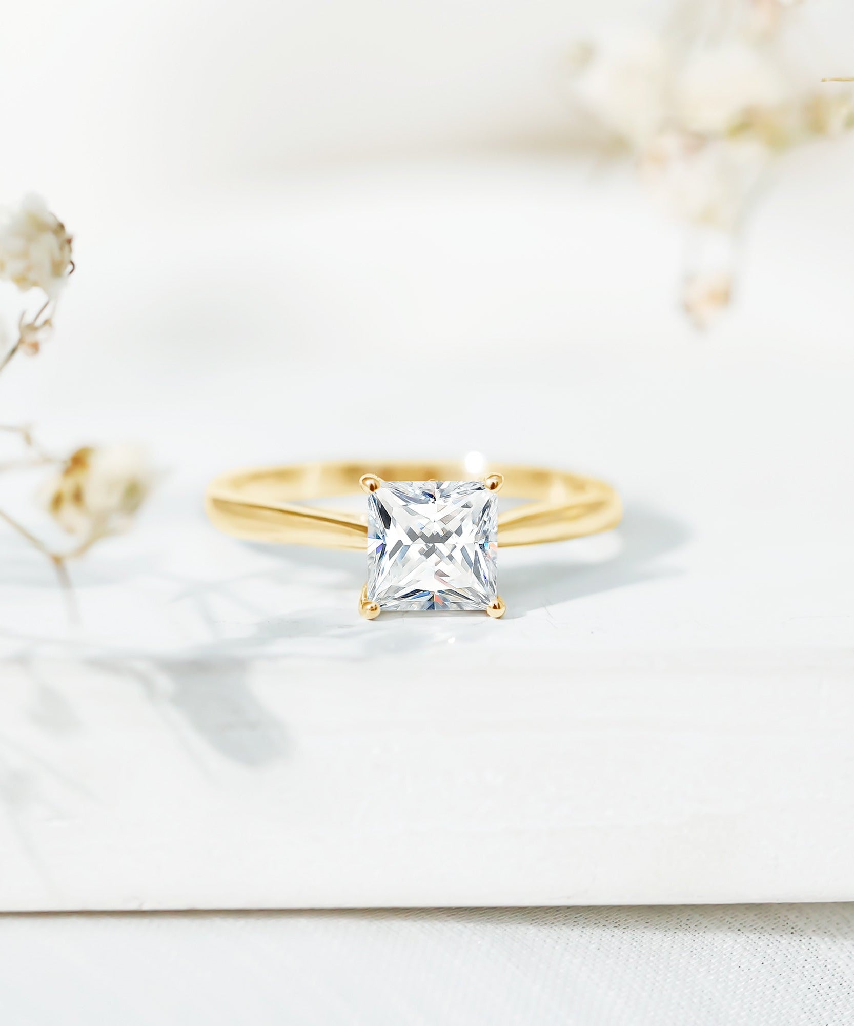 Solitaire 1 Carat Princess Cut Lab Grown Diamond Engagement Ring with IGI Certificate