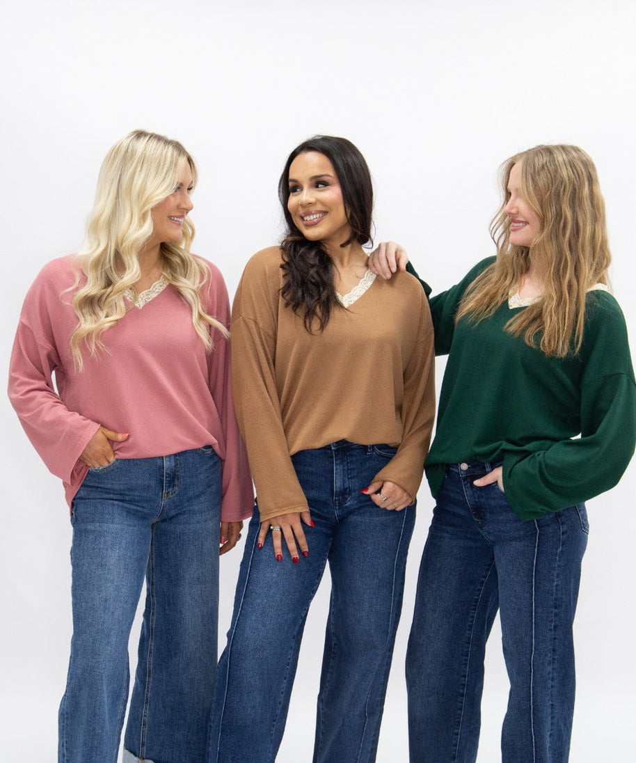 Women's Dusty Rose Lace Trim V-Neck Top | Oversized Fit | High Stretch | 96% Polyester