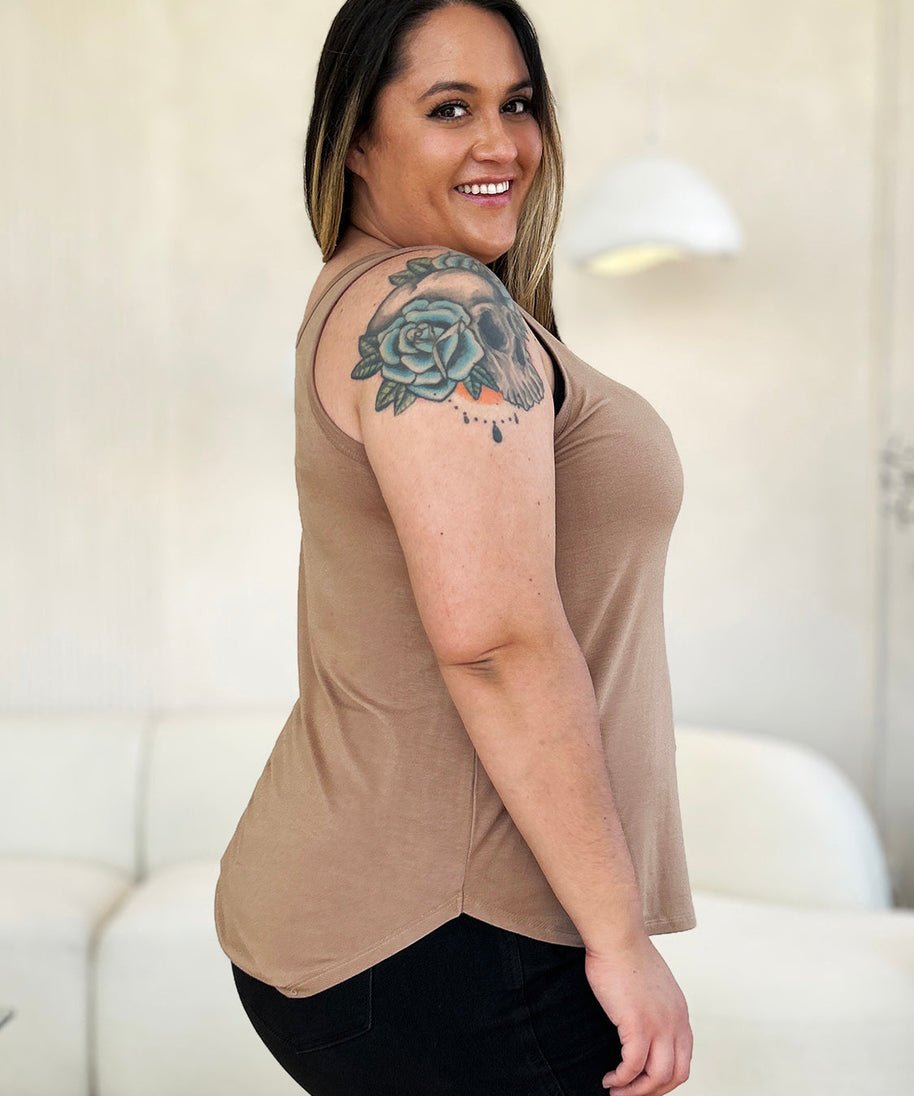 Basic Bae Full Size Round Neck Curved Hem Tank
