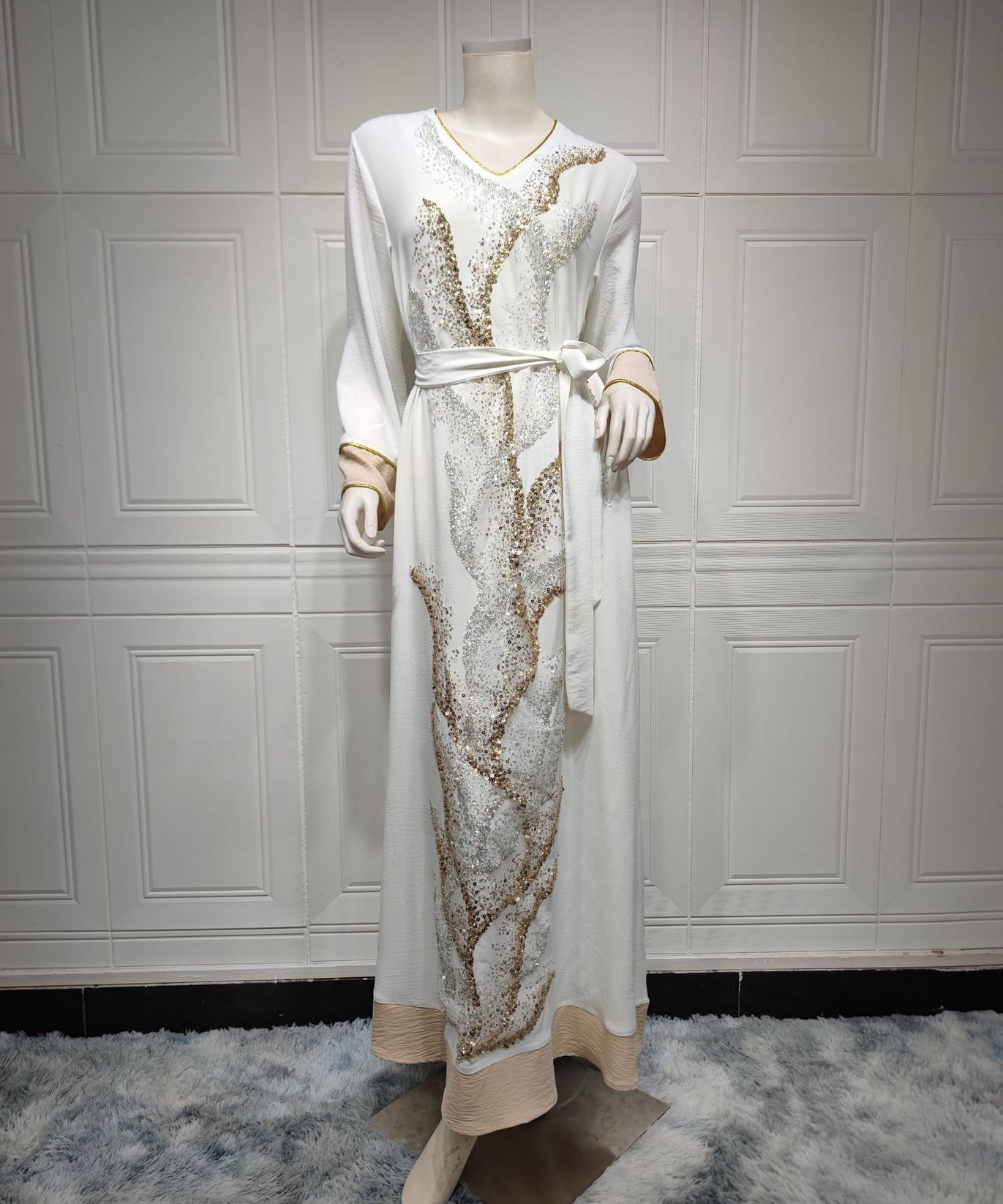 AB330 Fashionable Muslim Abaya with Sequin Embroidery
