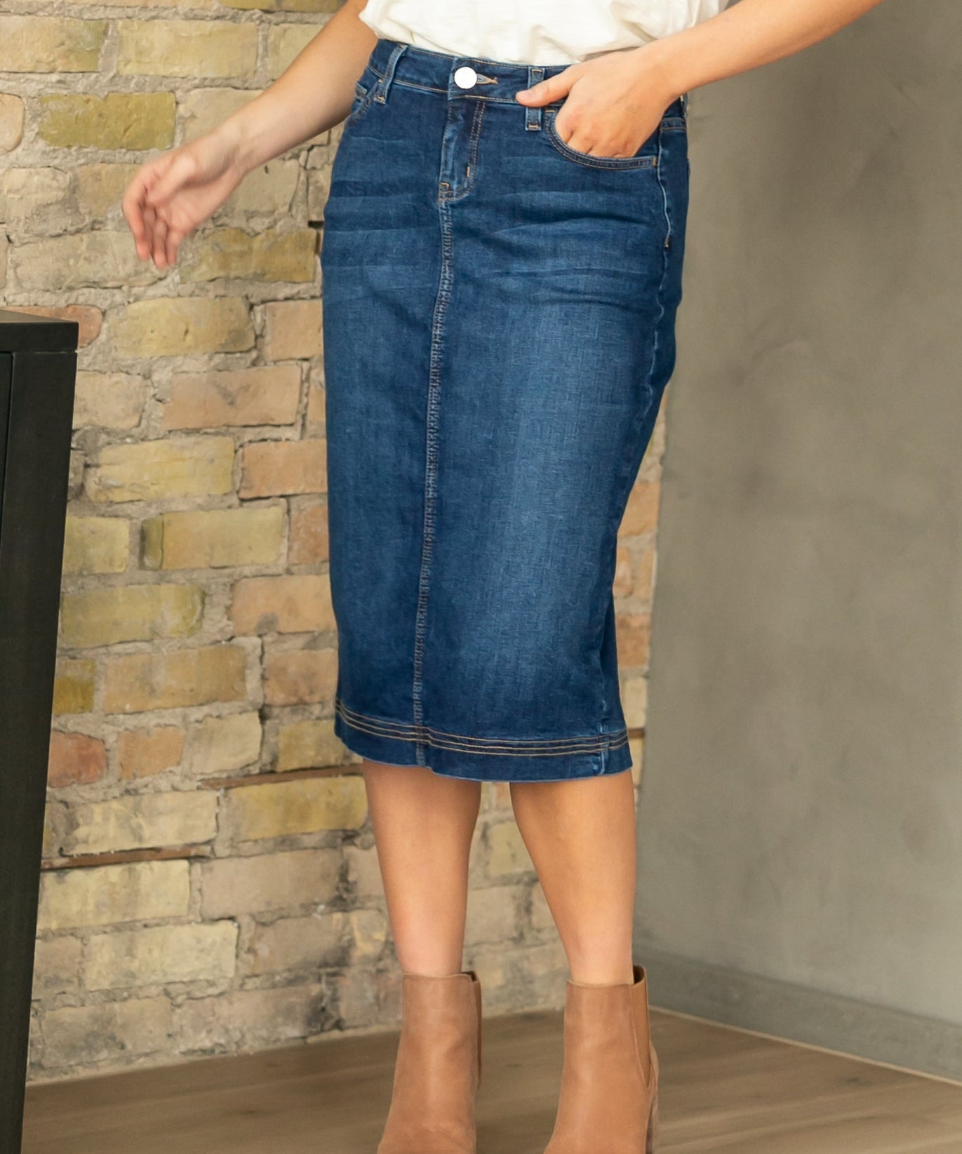 Bryn Dark Wash Denim Midi Skirt