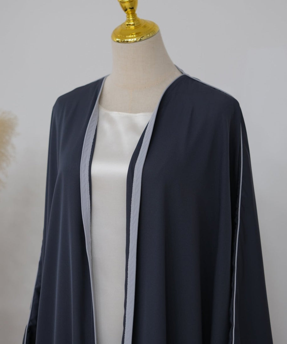 Contrast Piped Batwing Open Abaya(MOA325)