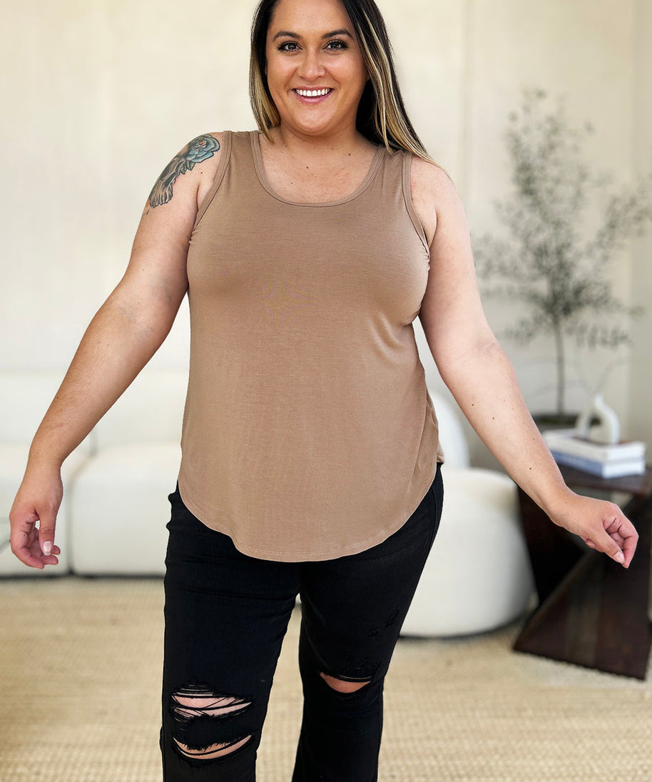 Basic Bae Full Size Round Neck Curved Hem Tank