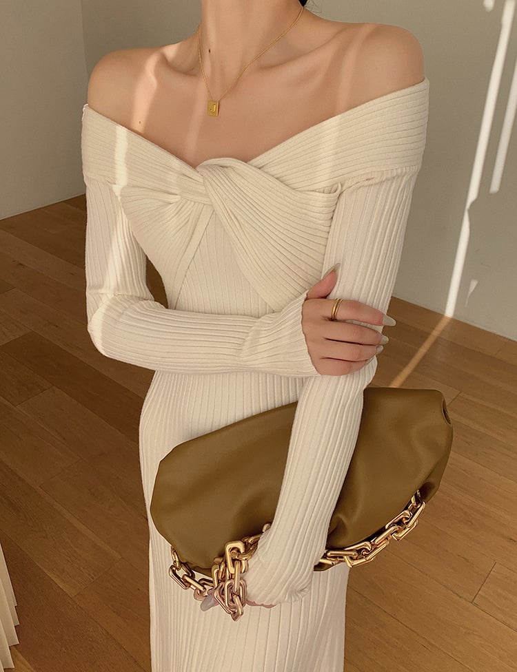 Elegant Knitted Cold-Shoulder High-End Dress