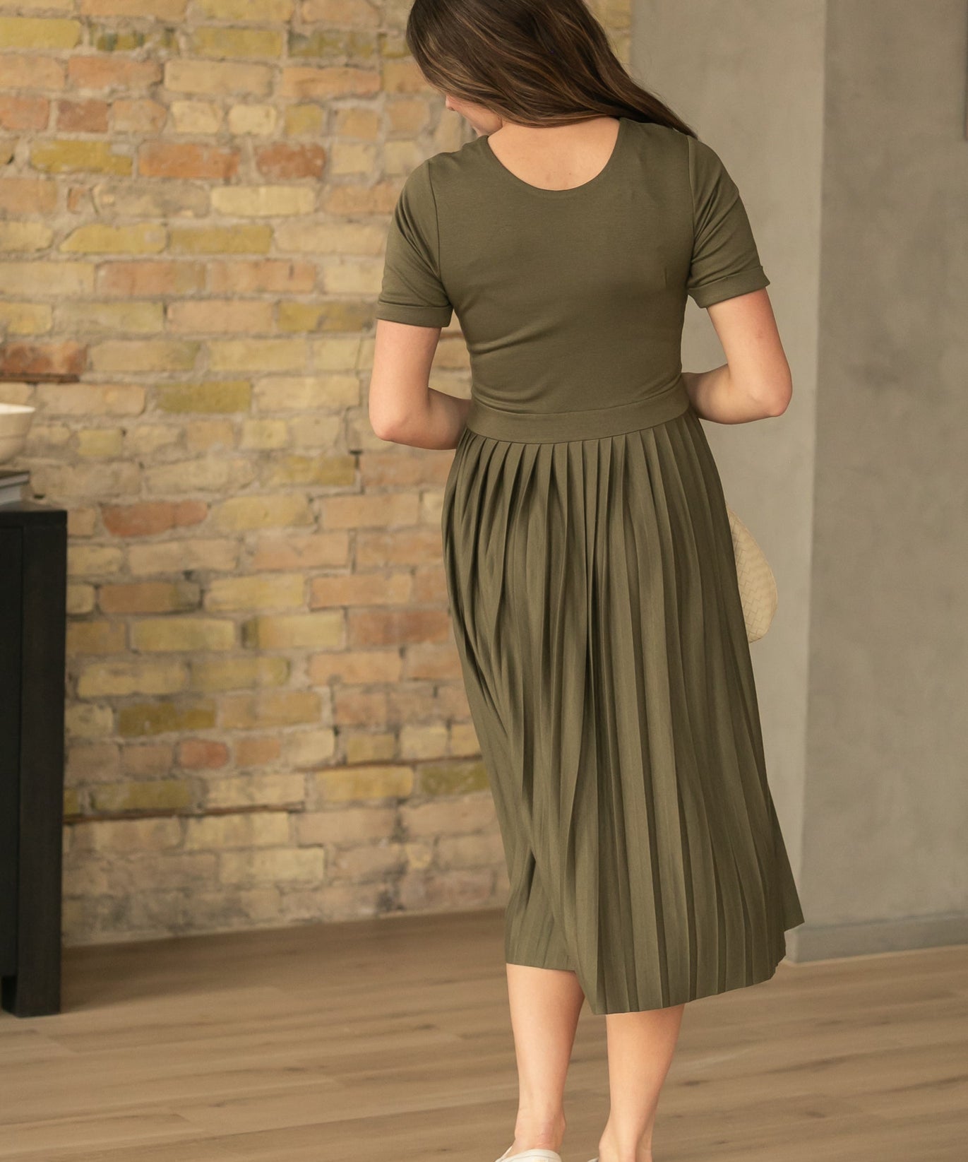 Emersyn Olive Pleated Midi Dress - FINAL SALE