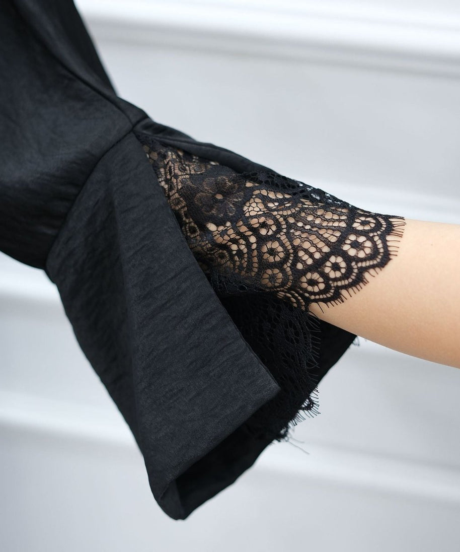 Lace Cuff Crinkle Open Abaya(MOA328)