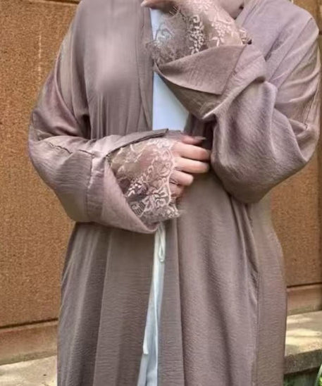 Lace Cuff Crinkle Open Abaya(MOA328)