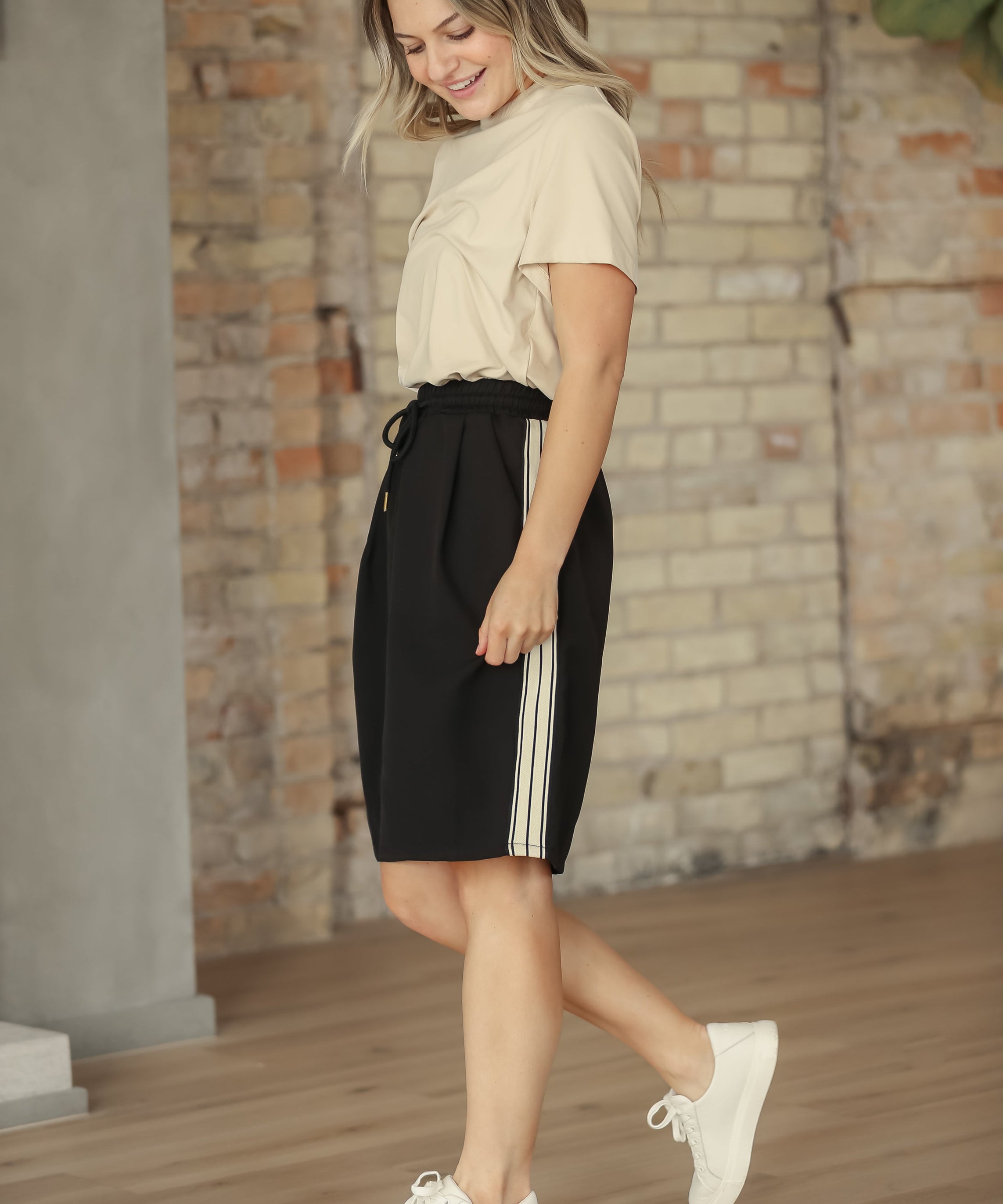 Nina Mid-Rise Track Skirt