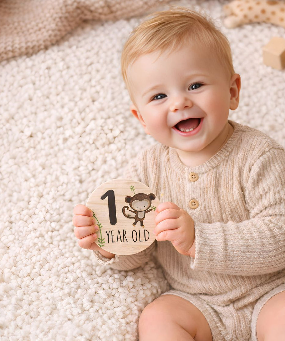 Wooden Baby Milestone Cards – Safari Theme Monthly Photo Props | Newborn to 1 Year Gift Set