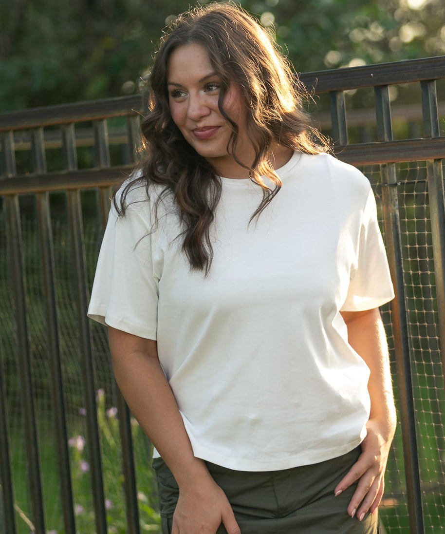 Short Sleeve Essential Relaxed T-shirt